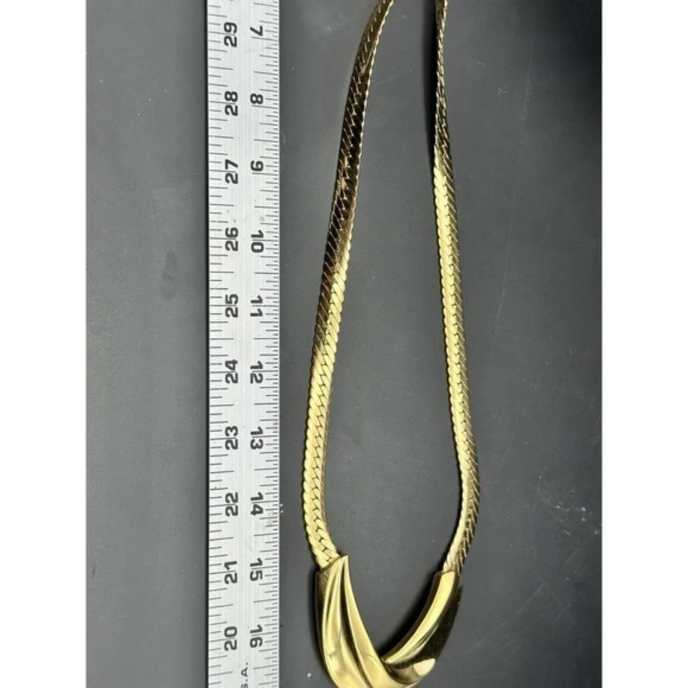 Vintage Napier Necklace Textured Gold Tone Art Deco Style Fold Over Clasp Signed